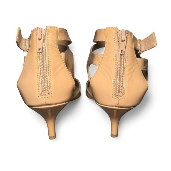 Via Spiga V-Lindsie Nude Patent Leather Strappy Sandals Size 11M Kitten Heels - Picture 7 of 8